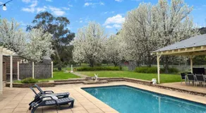 Private Countryside Retreat Near Melbourne Pool Huge Grounds - Image 5