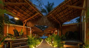 Casa Aakal Lagoon Front - Image 2
