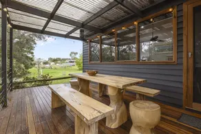 Stylish 3-Bedroom and Outdoor Grill and Pizza Oven - Image 4