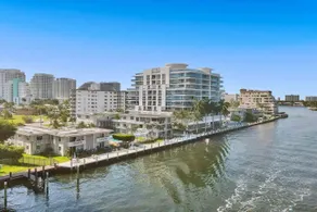 Vistamar Waterfront Beach Abode -Walk to the Beach - Image 5