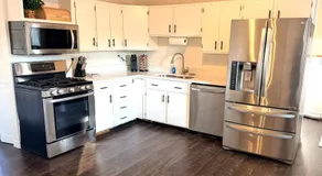 Ranch-3 Bedroom-Pet & Kid-Fenced -EV Charging-King Bed - Image 2