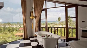 Royal Majestic Grand Thai Villa - Image 4