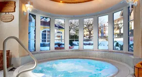 Appartement de vacances adapté aux familles avec sauna, jacuzzi et piscine chauffée | Près des pistes de ski | Parfait pour le travail à distance - Image 4
