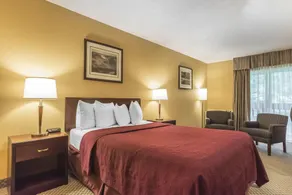 Jolly Roger Inn & Resort - Image 5