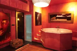 THE CRYSTAL BLUE XAIDARI HOTEL - Image 5