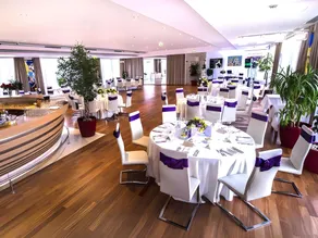 Marshal Garden Hotel - Image 2