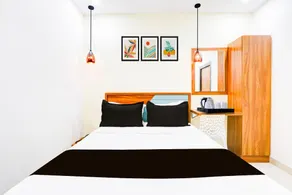 Super Townhouse Rajahmundry - Image 2