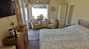 The Garden Room - Image 2