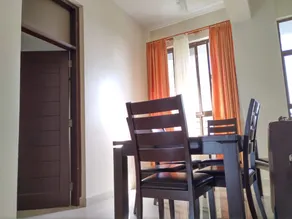 JUMEIRAH PARK EXECUTIVE FURNISHED APARTMENT - Image 3