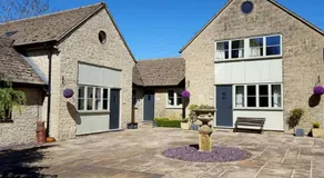 Nethercote Cottage, Kingsize bed, Seven Springs Cottages - Image 3