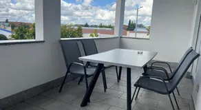 Moderne Wohnung für bis zu 8 Personen mit großem Balkon - Image 4