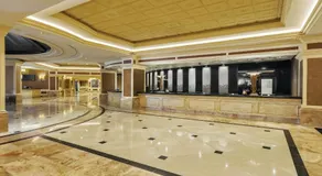 Gold Strike Casino Resort - Image 2