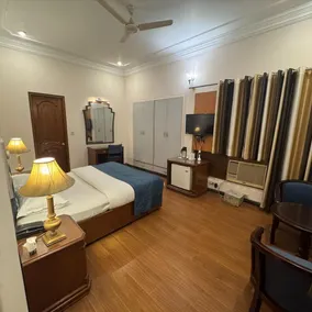 Imperial House- A Luxury Homestay - Image 2