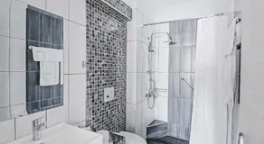 Marinis Boutique Rooms - Image 2