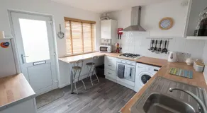 34 Surfview Beach House - Image 4