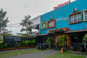 RedDoorz Syariah At Namira Hotel - Image 5
