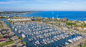 Pool Paradise in Kemah next to Cien Park and minutes from fun at the Kemah Boardwalk - Image 5
