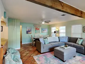 Caprice Cottage - Sun Harbor Cottage #1 - Image 4