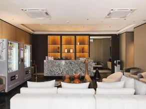 Moon Hotel - Image 3