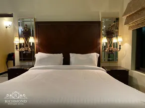 Richmond Boutique Hotel - Image 2