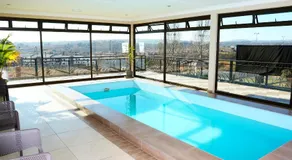 Eagle Nest Luxury Accommodation - Image 3