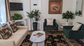 Via Veneto - Old Town - Image 2