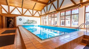 Aktivhotel & Gasthof Schmelz Ihr familienfreundliches Urlaubs Hotel mit Wellness, Almsauna, Chiemgau Karte - Image 2