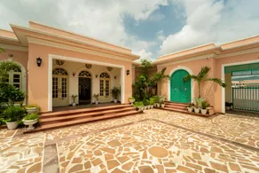 Dolce Vita - Luxury Vacation Villas - Image 3