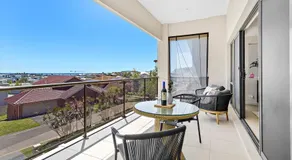 Shell Cove Holiday Home Ocean Views & Heated Pool - Image 5