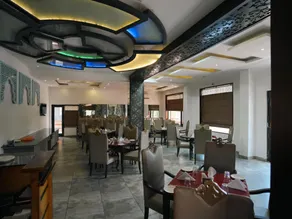 Hotel Kangra Rodeway Inn - Image 3