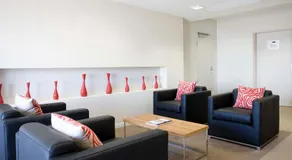 Gladstone Downtown Central Apartment Hotel Official - Image 5