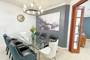 Spacious 5BR House in Hallam near Bunjil Place - Image 3