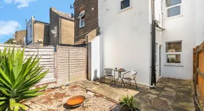 Spacious 2-Bed Eastbourne Retreat - Image 4