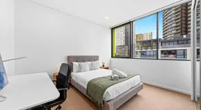 Four bedroom apartment with facilities in Olympic Park - Image 2