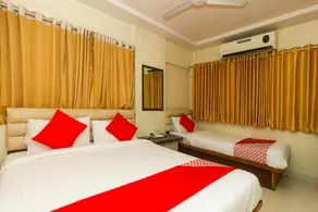 OYO Flagship 19020 Kc Palace - Image 3