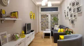The North Tower Apartment - Image 2