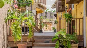 One32 Guest House - Image 3