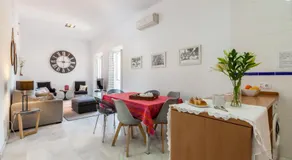 Apartamentos Plaza Pilatos - Image 2