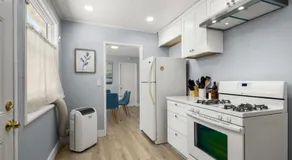 Marbella Lane - Alluring & Spacious 3BR Home - Image 4