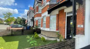 Stone Lodge 2 min Walk From Edgware Underground - Image 3