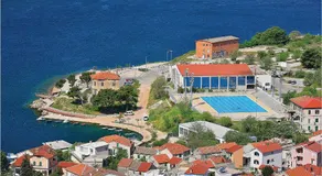 Amazing Apartment In Bilice With Swimming Pool - Image 4