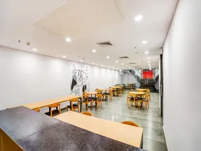 OYO Townhouse 380 Sector 19 Indiranagar Near Fun Republic Mall - Image 3