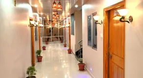 Hotel Infinity - Image 2