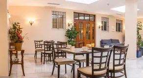 Hotel Gran Avenida - Image 2