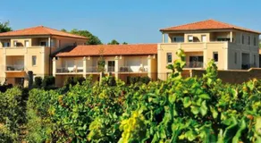 Le soleil d Eugènie appartement dans résidence avec Piscine commune près de Carcassonne - Image 3