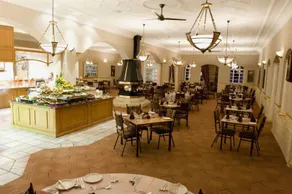 Cathedral Peak Hotel - Image 5