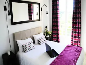 Rooms 4 People - Image 2