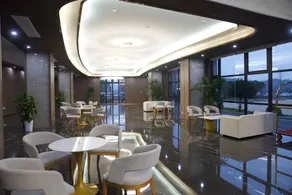 Yinding Hotel - Image 4