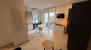 Studio moderne au cœur du 6e 8e - Image 2