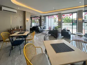 Box City Hotel Mojokerto - Image 5